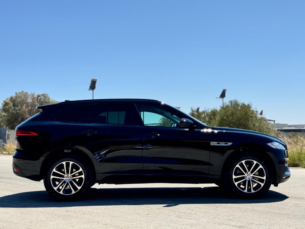 Jaguar F-Pace 3.0 D V6 300 CV AWD aut. R-Sport