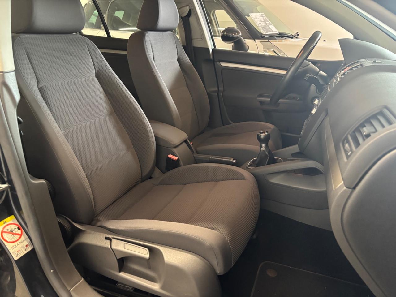 Volkswagen Golf 1.6 BENZINA |OK NEOPATENTATI |