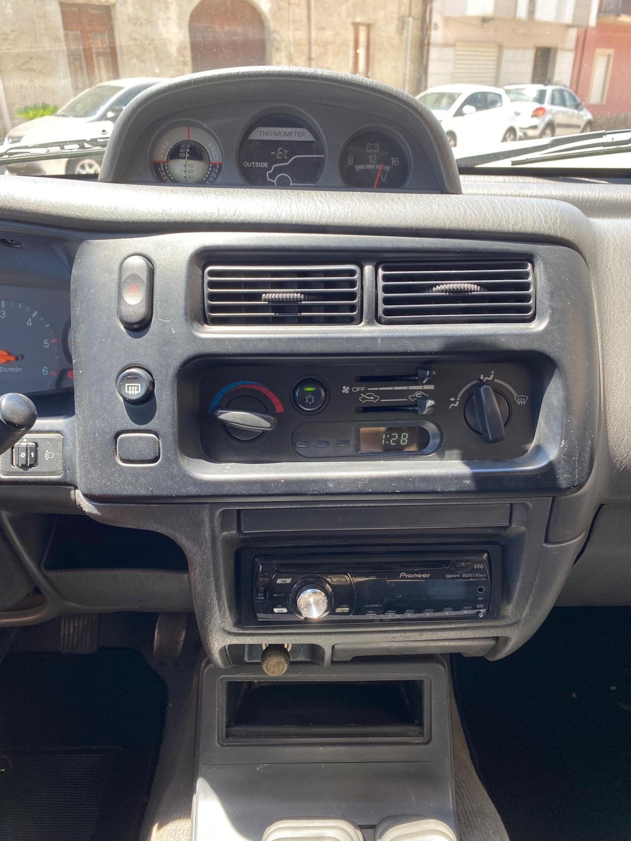 Mitsubishi L200 2.5 TDI 4WD Double Cab Pick-up GL