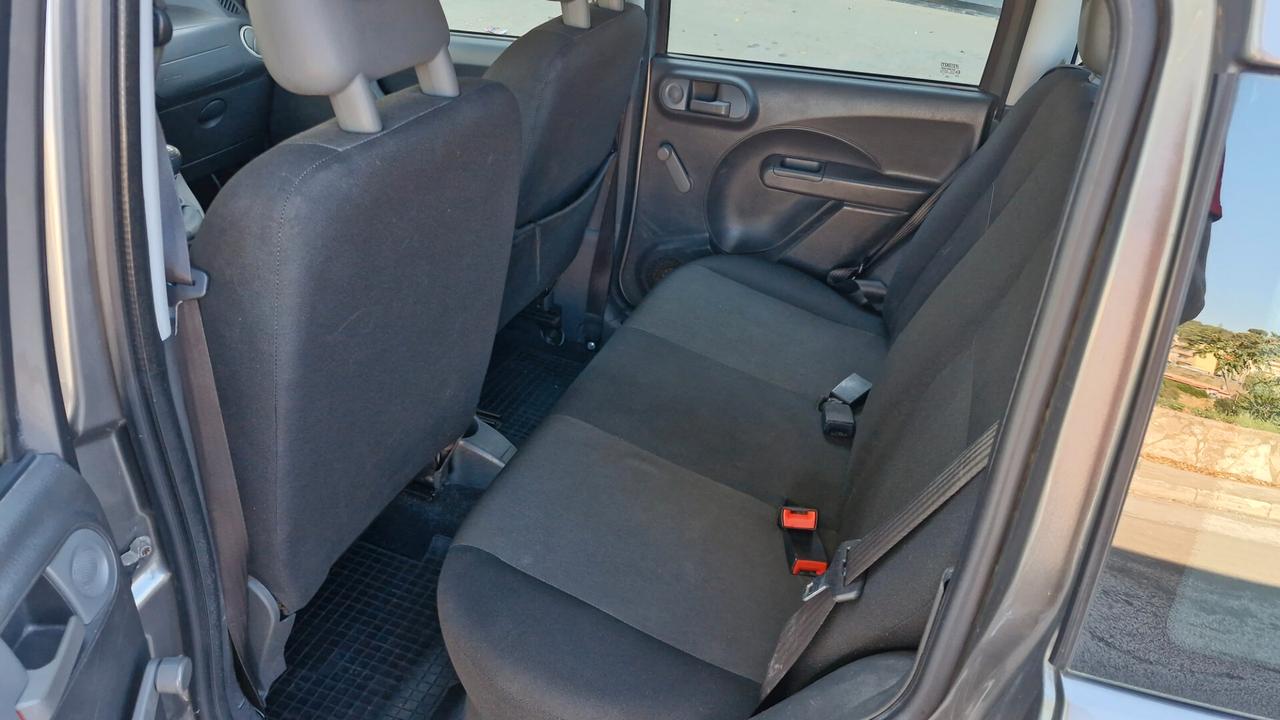 Fiat Panda 1.2 Emotion