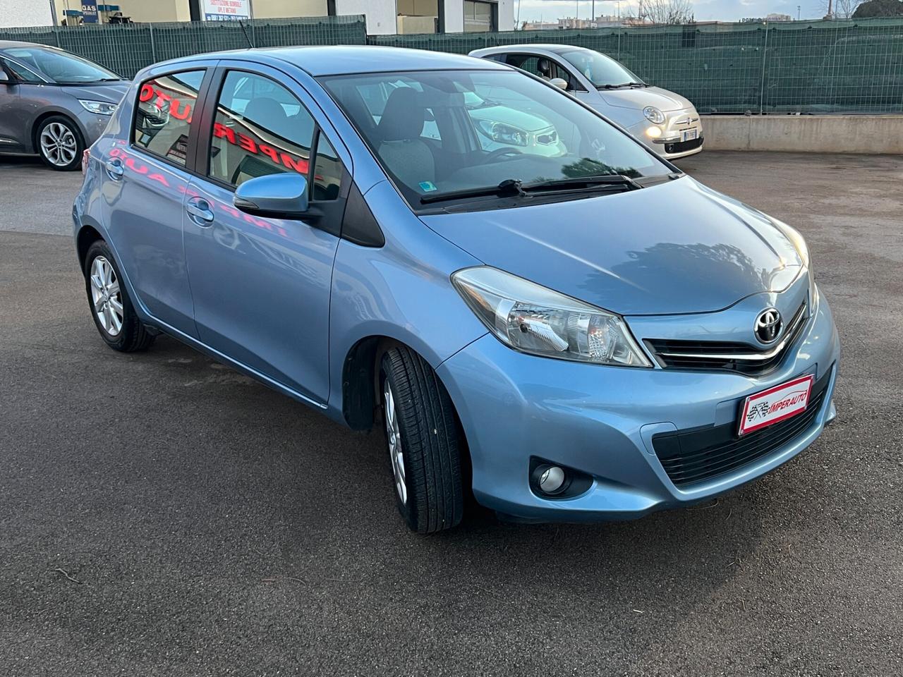 Toyota Yaris 1.0 5 porte Active Tagliandata