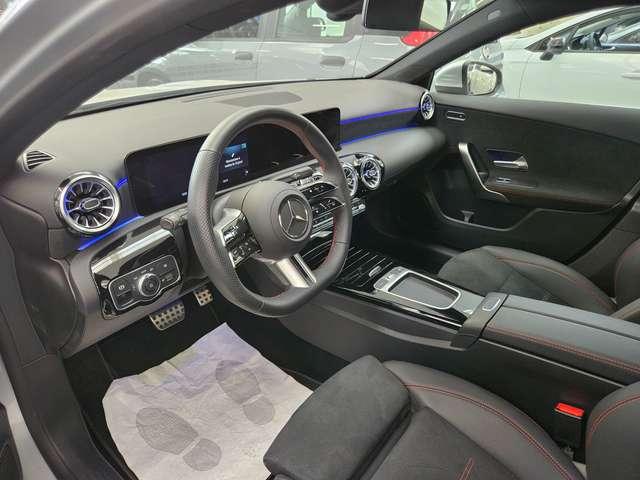 Mercedes-Benz A 180 CLASSE A 180 D AMG LINE PREMIUM AUTO