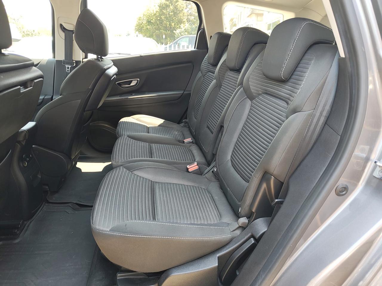 Renault Scenic 7 POSTI 1.5DCI NEOPATENTATI E6