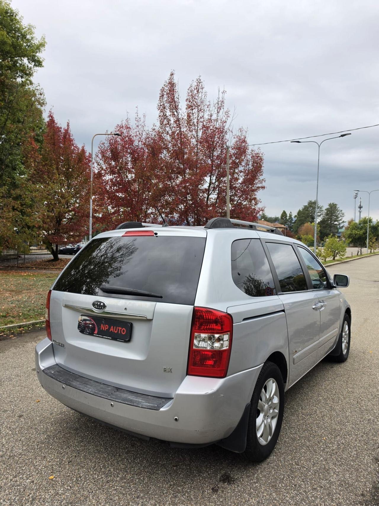 Kia Carnival GT Class 7 posti