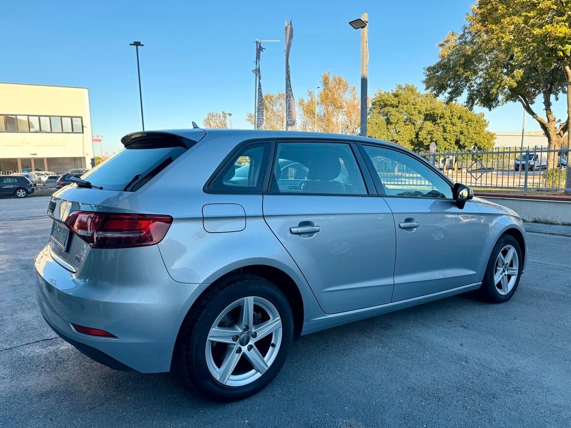 Audi A3 SPB 30 TDI Business
