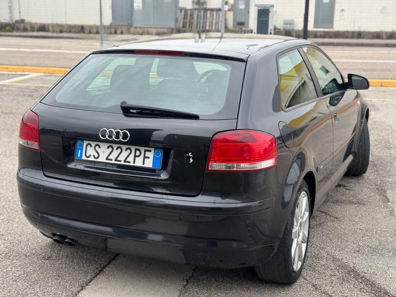 Audi A3 2.0 TDI 140cv S-Line