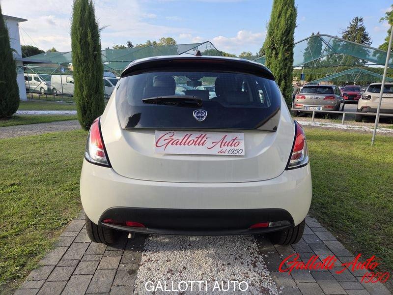 Lancia Ypsilon 1.0 FireFly S&S Hybrid Oro-NESSUN OBBL. FIN.