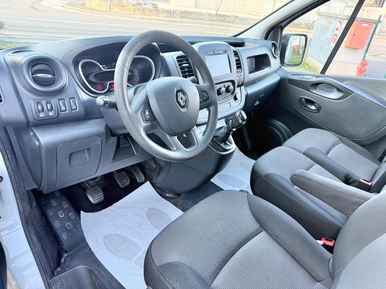 Renault Trafic T27 2.0 dCi 145CV PC-TN S&S*Navi*Bluetooth