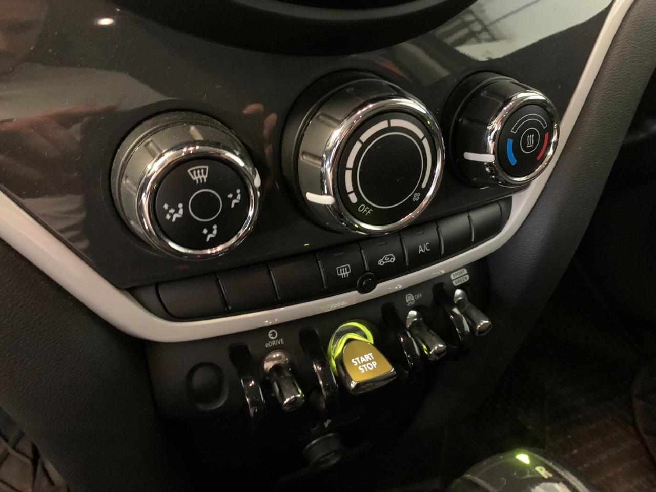 Mini Cooper SD Countryman 1.5 SE ALL4 Automatica