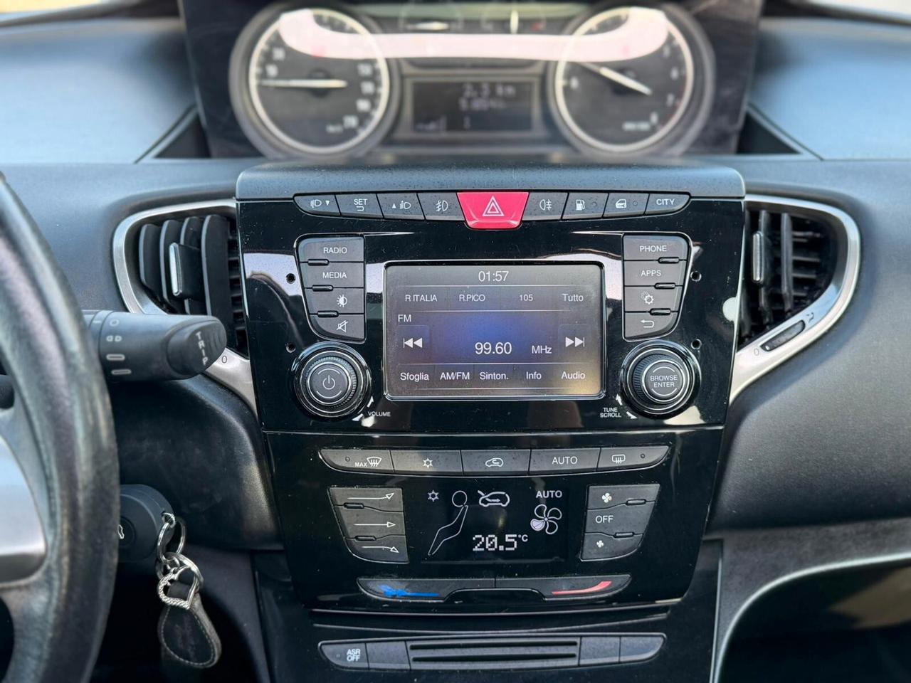 Lancia Ypsilon 1.2 GPL Tetto Apribile 2016