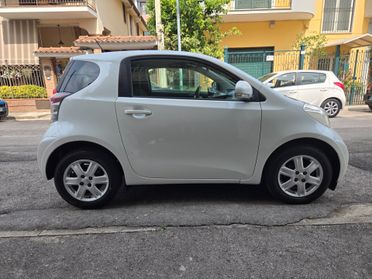 Toyota iQ 1.0