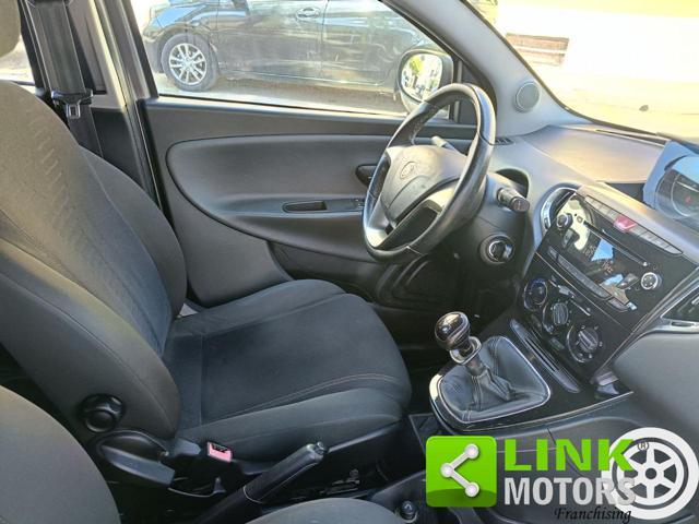 LANCIA Ypsilon 1.2 69 CV 5 porte GPL Ecochic Silver NEOPATENTATI