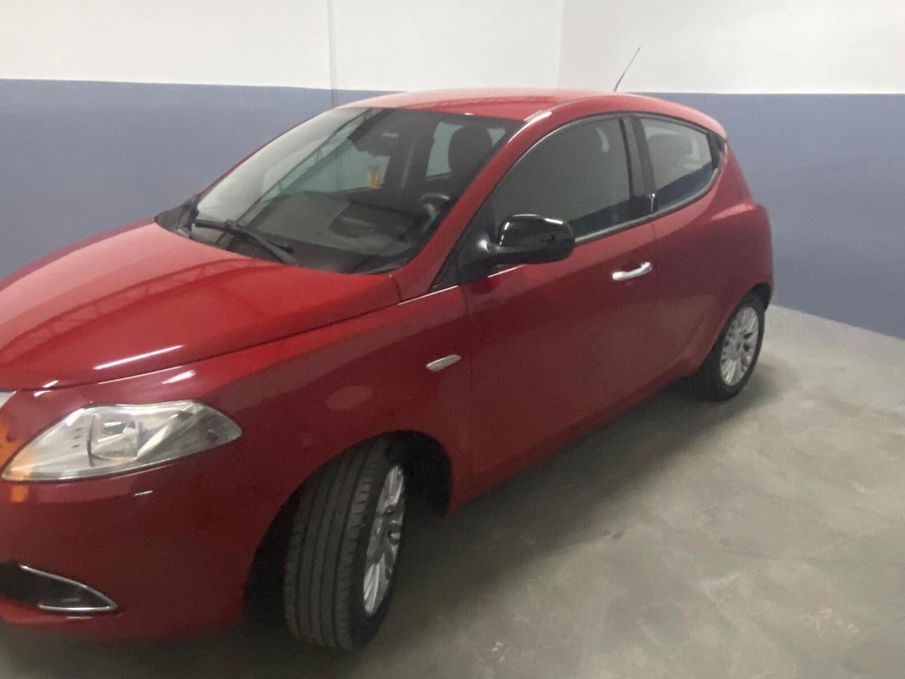 Lancia Ypsilon 1.2 69 CV 5 porte GPL Ecochic Gold