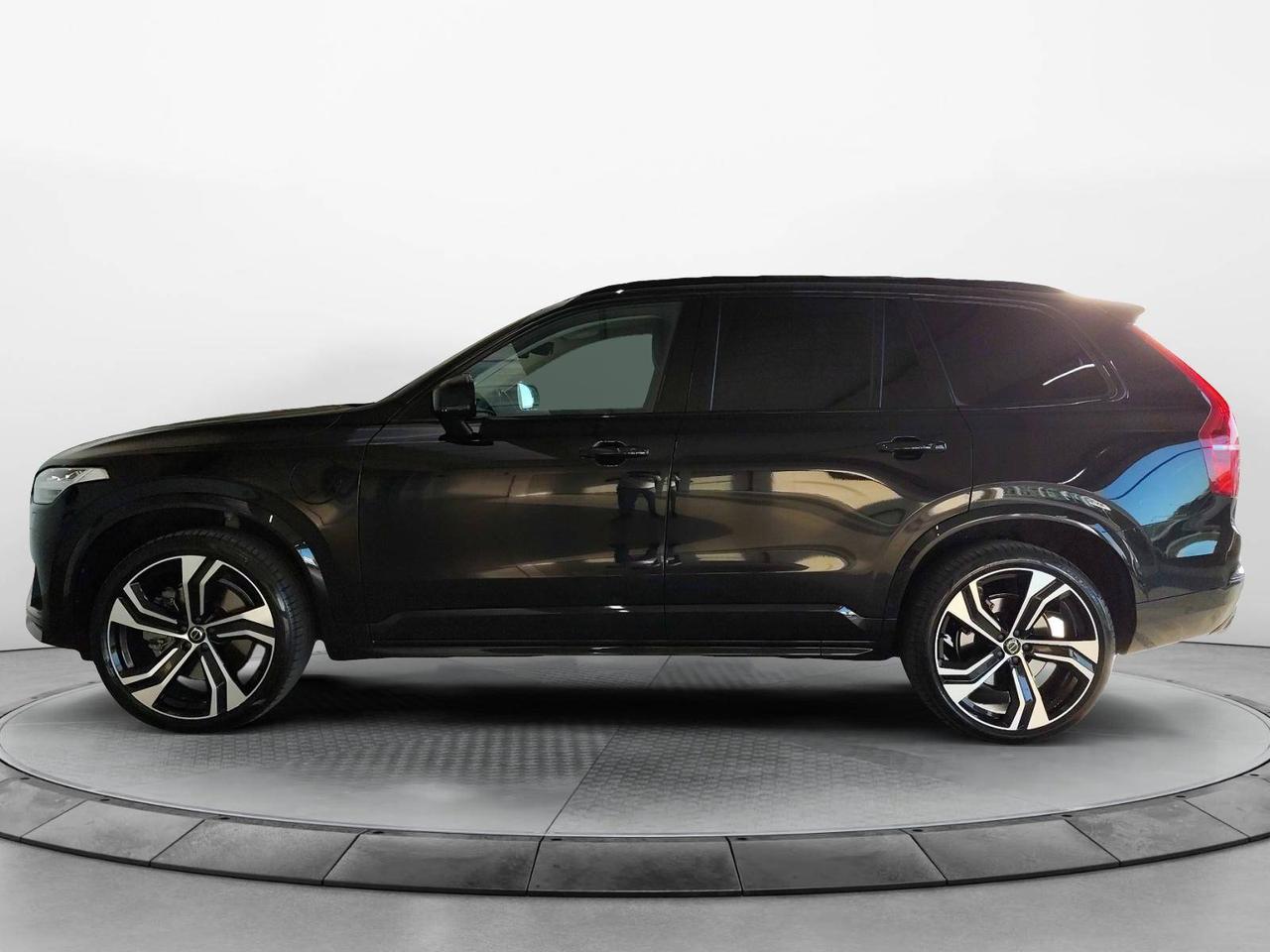 Volvo XC90 2.0 t8 phev R-design awd 303cv 7 Posti