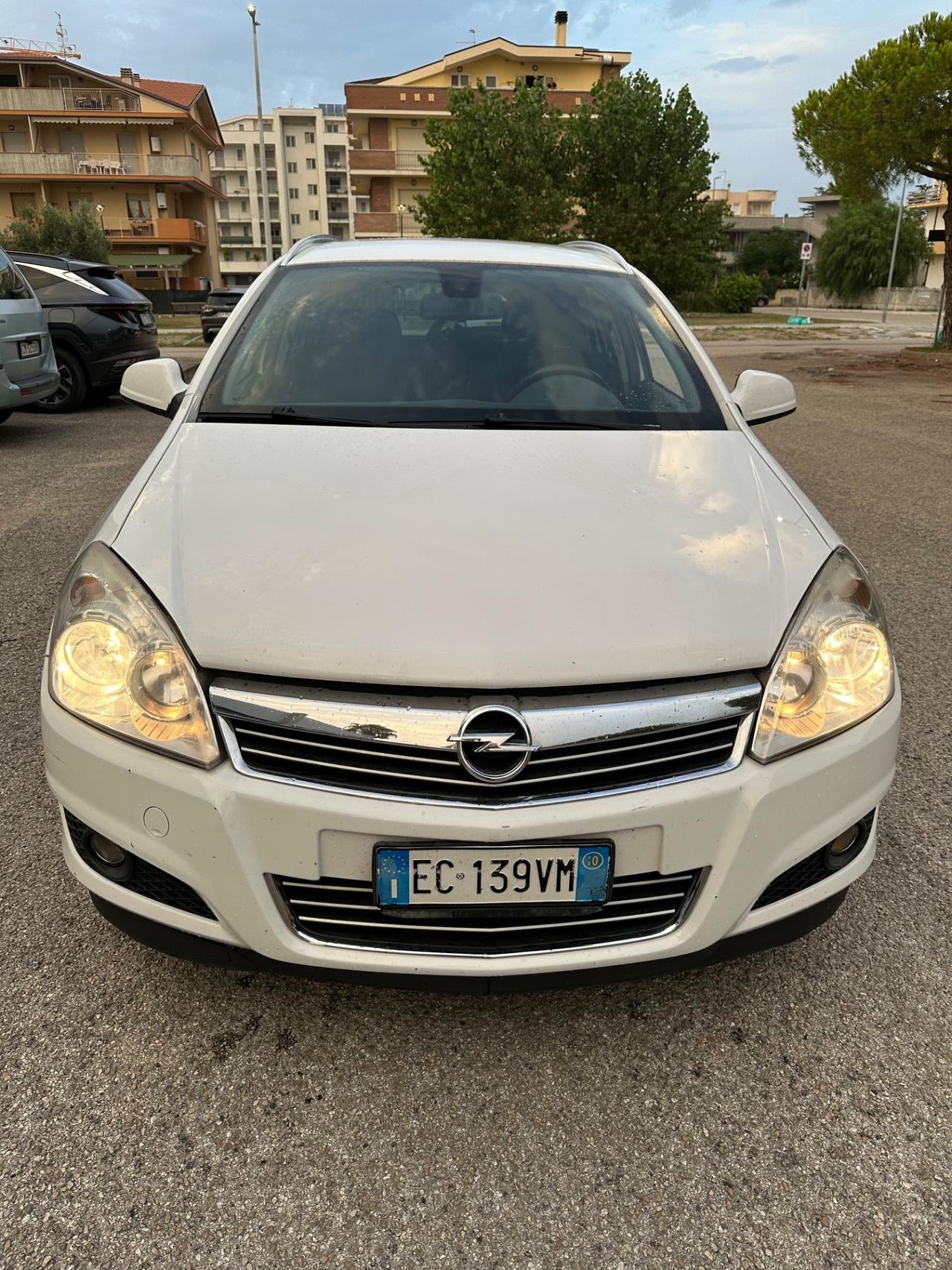Opel Astra 1.7 CDTI 110CV ecoFLEX Station Wagon 2010