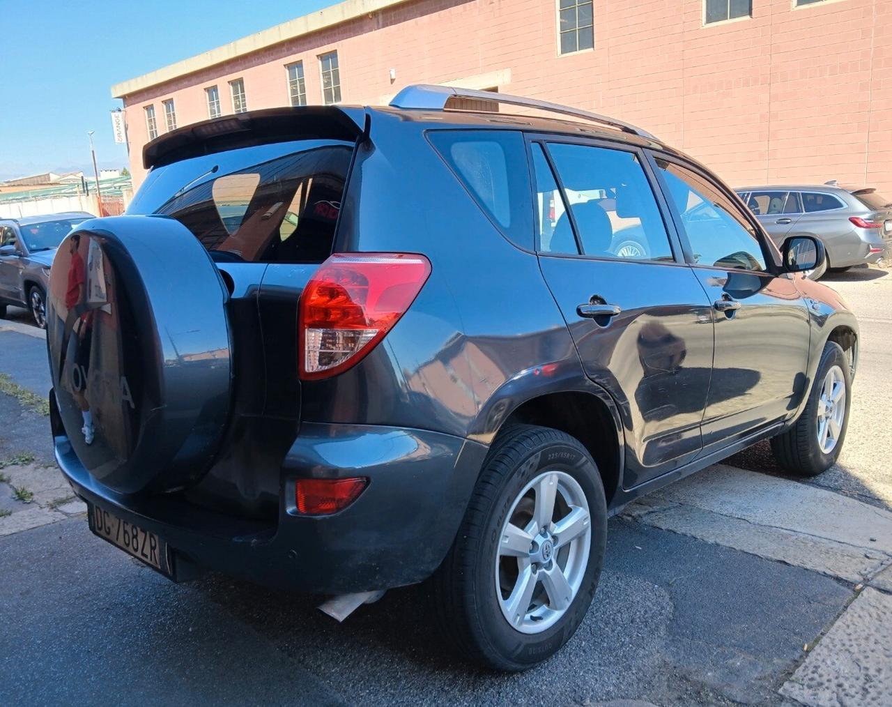 TOYOTA Rav4 Sol 2.200 D-4D 136cv 4WD