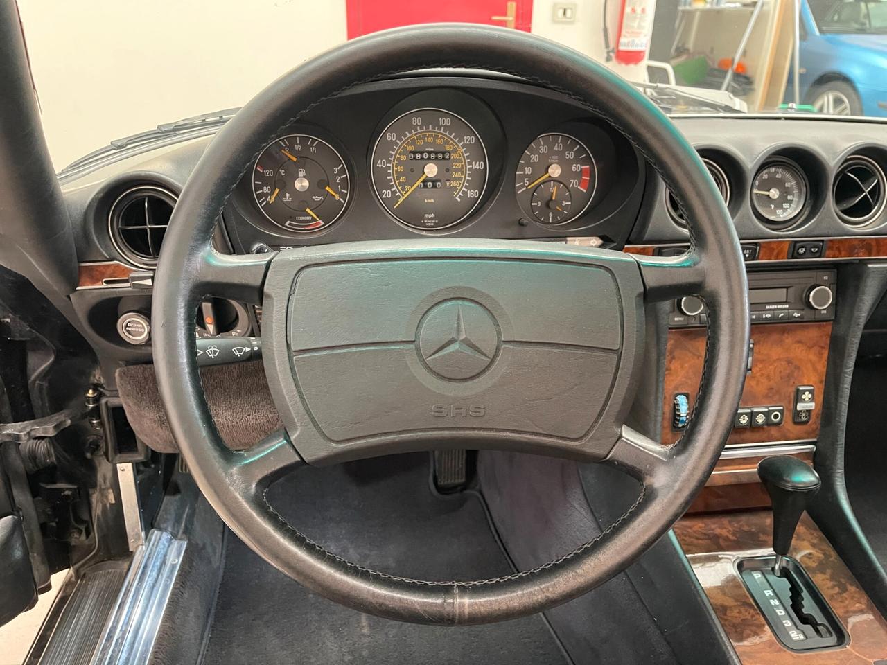 Mercedes-benz SL 560 America-LEGGI SOTTO
