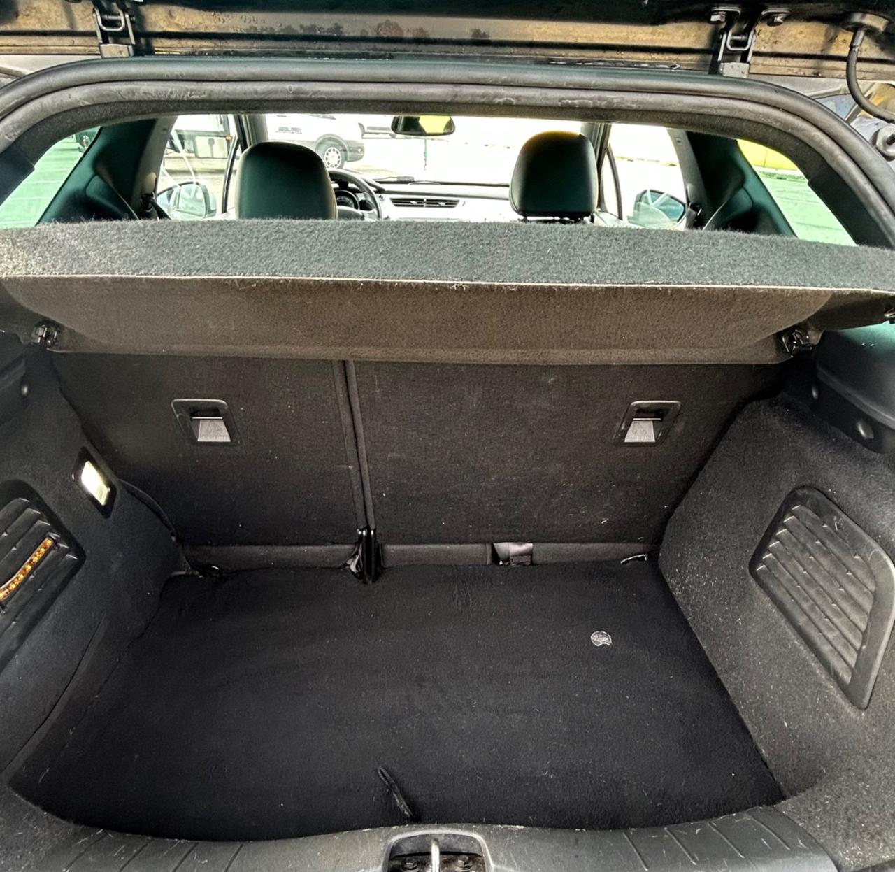 Ds DS3 3 1.6 e-HDi airdream Neopatentati 2012