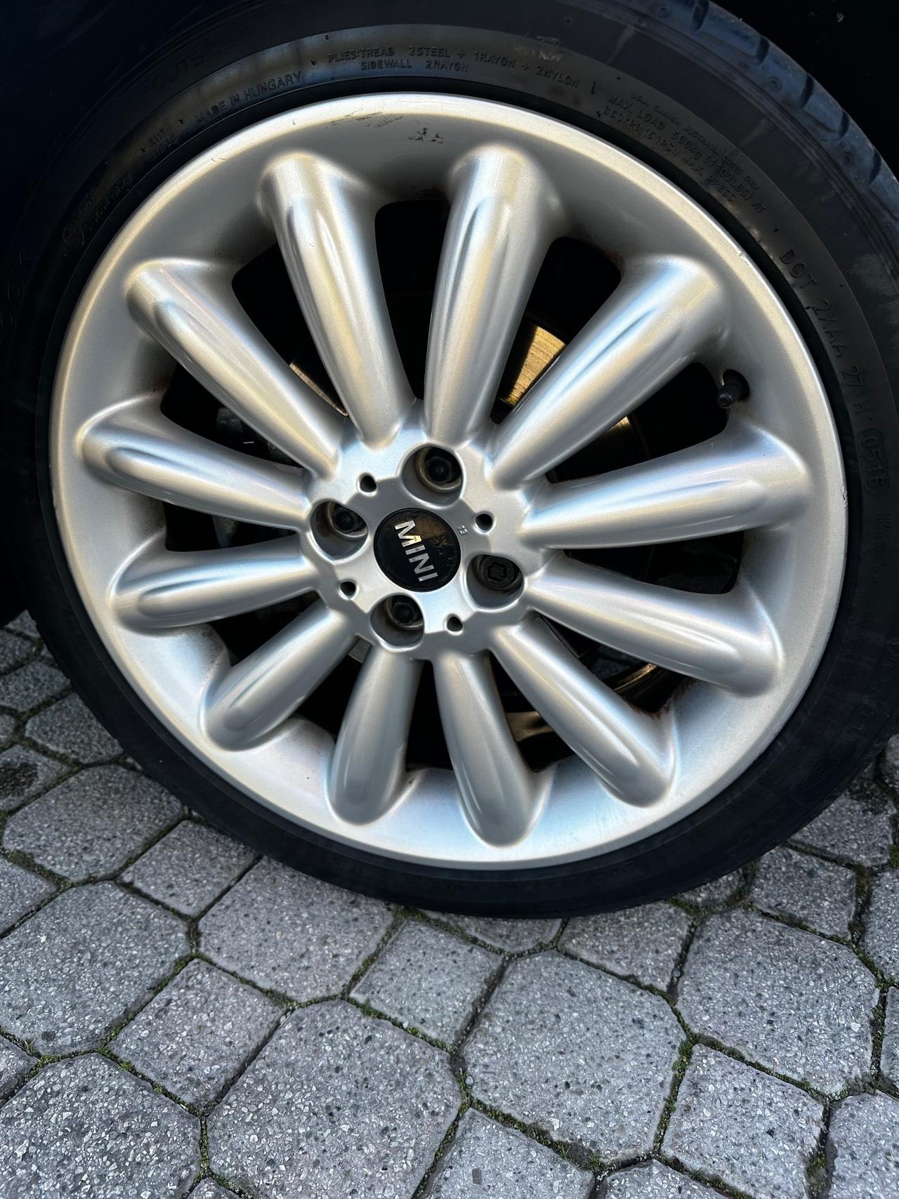 Mini 1.6 16V Cooper 132000 KM