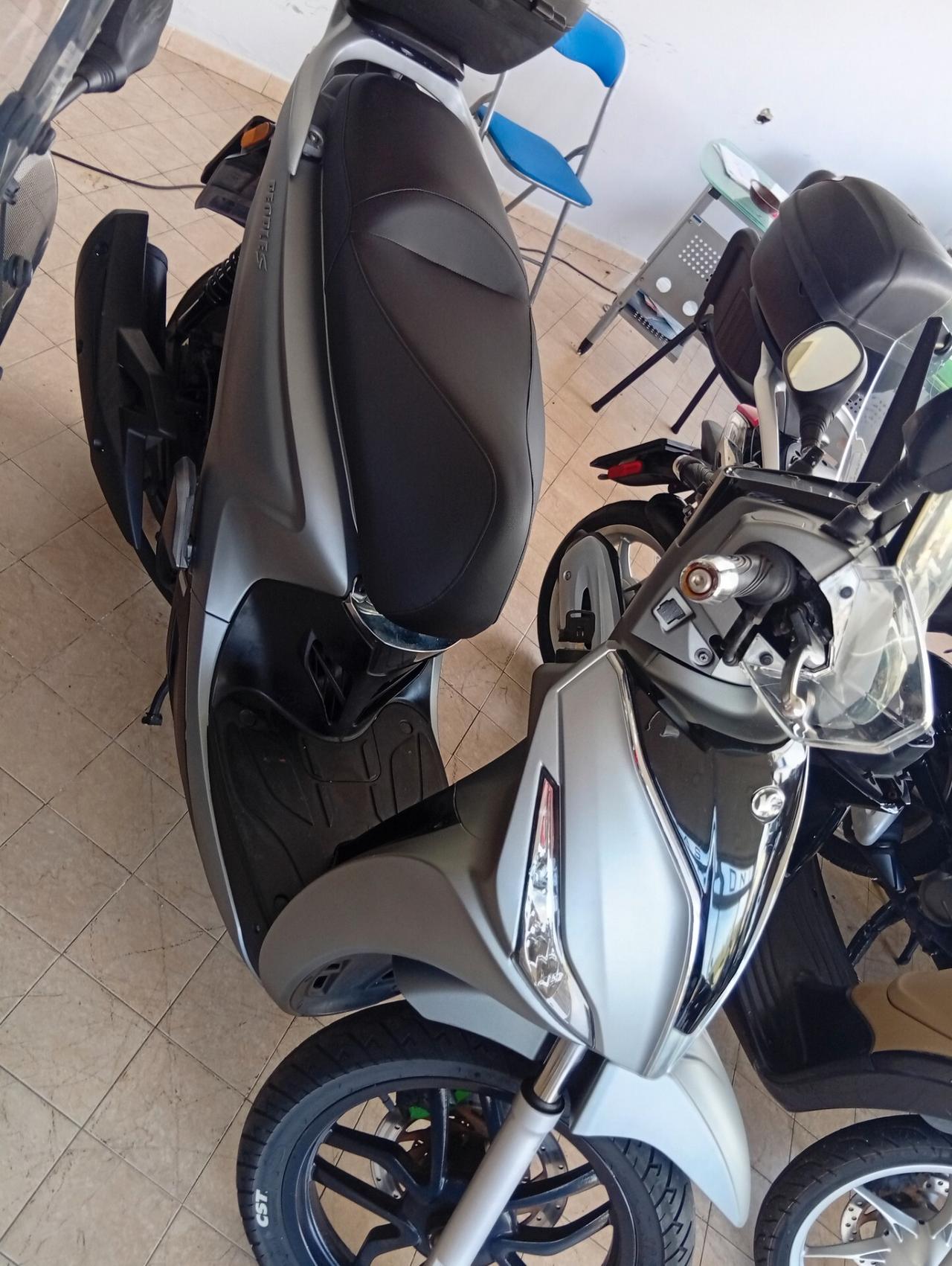 Kymco People 125i S