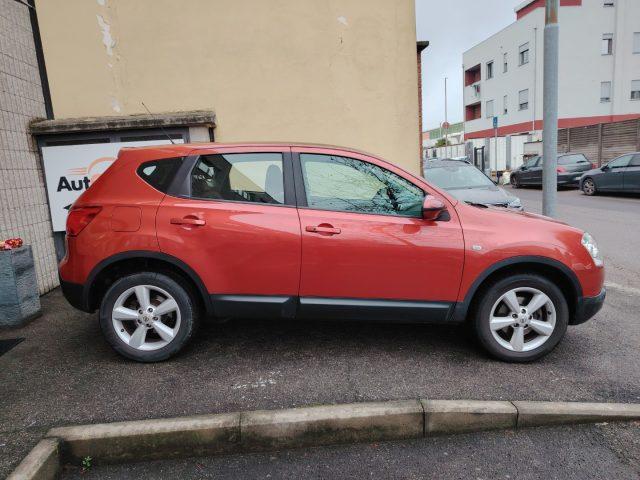 NISSAN Qashqai 1.5 dCi Tekna TETTO PANORAMICO - NEOPATENTATI