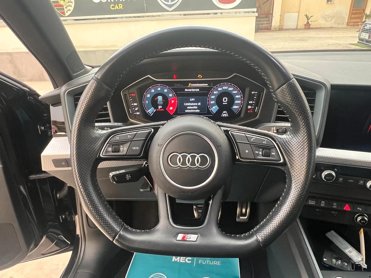 Audi A1 citycarver 35 TFSI S tronic S Line