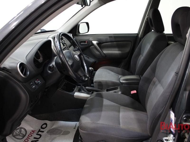 Toyota RAV4 2.0 D-4D SOL 5p