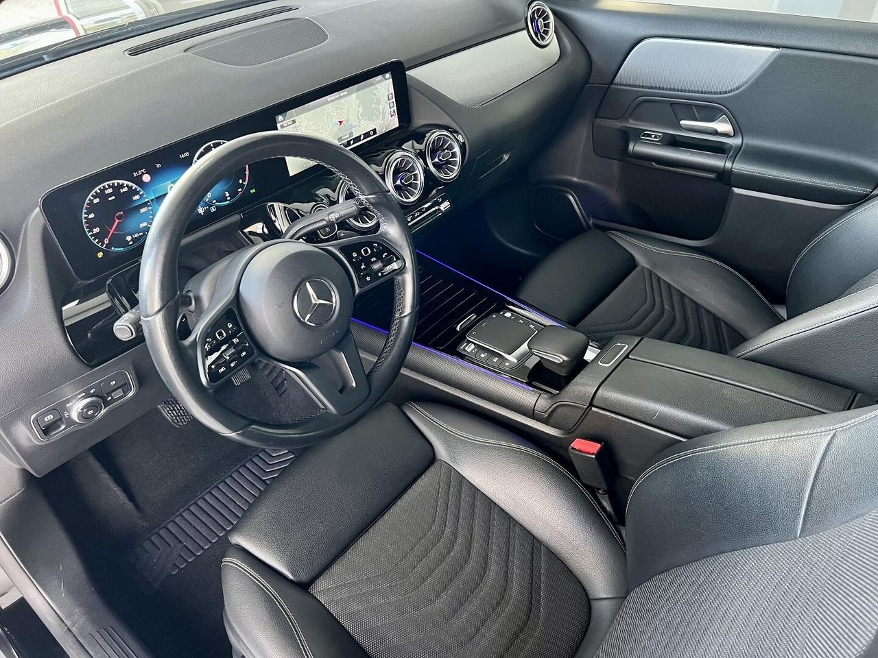 MERCEDES GLA 180d STYLE - 2021