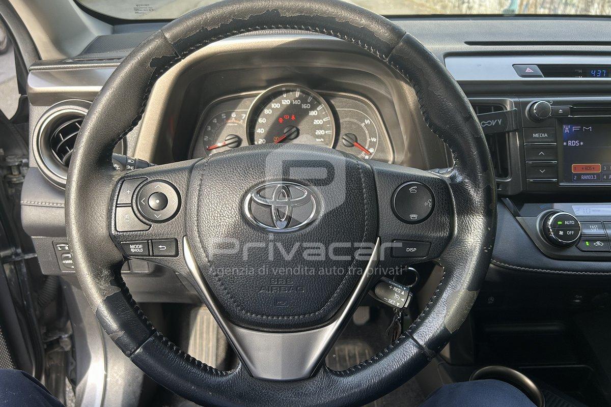 TOYOTA RAV4 2.0 D-4D 2WD Active