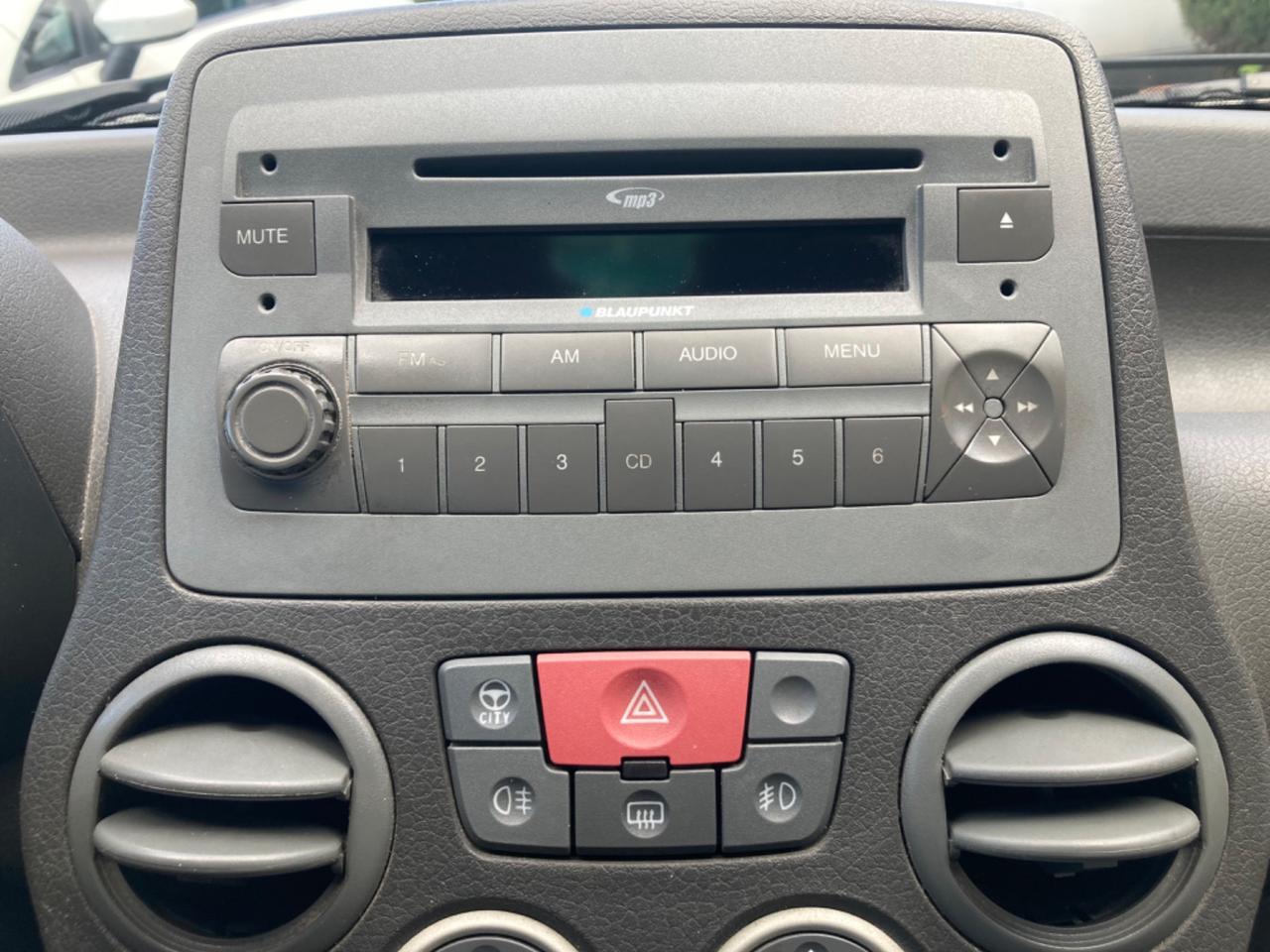 FIAT PANDA 1.2 BENZINA (MODELLO EMOTION)