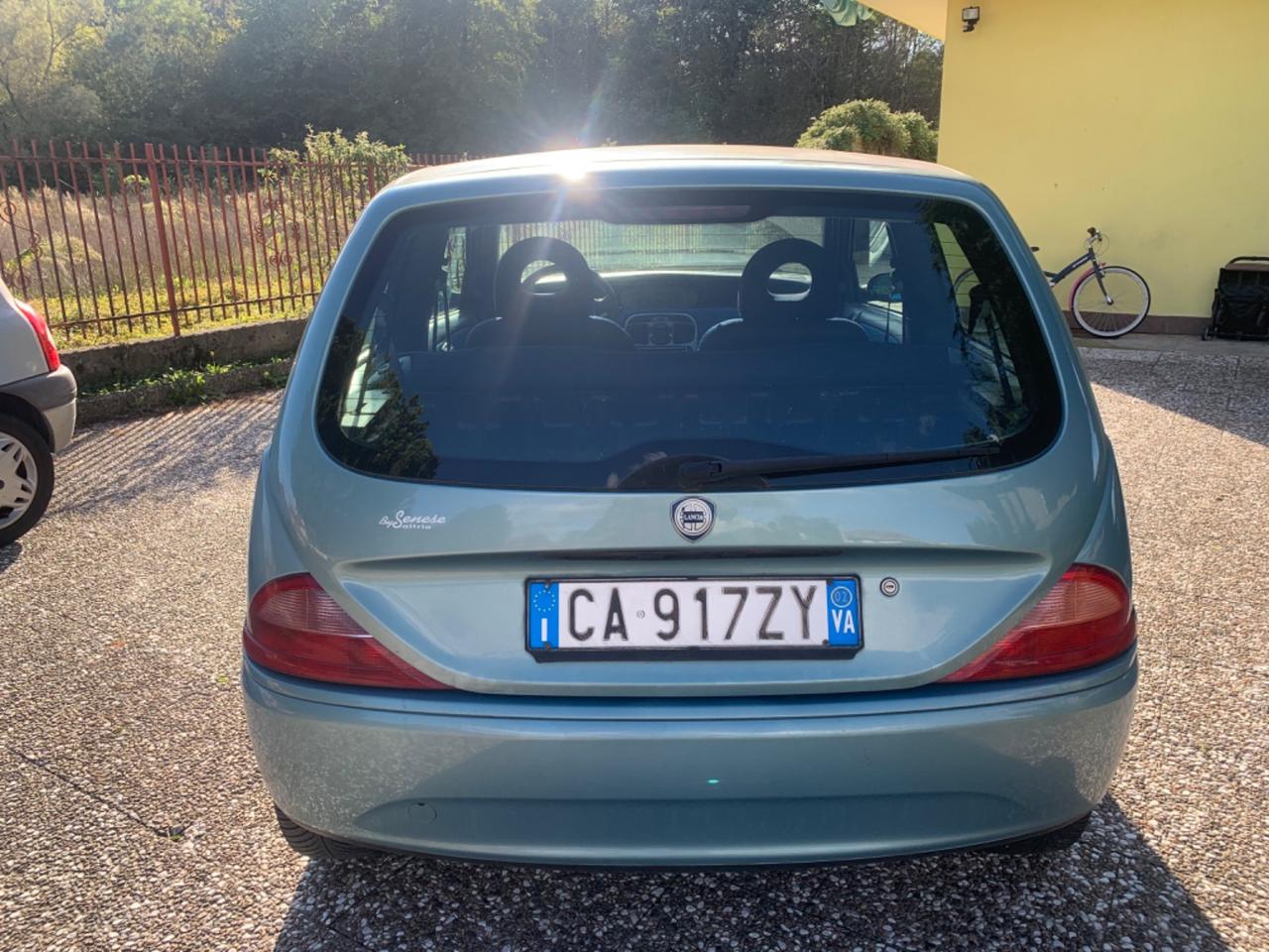 Lancia Y 1.2i NEOPATENTATI