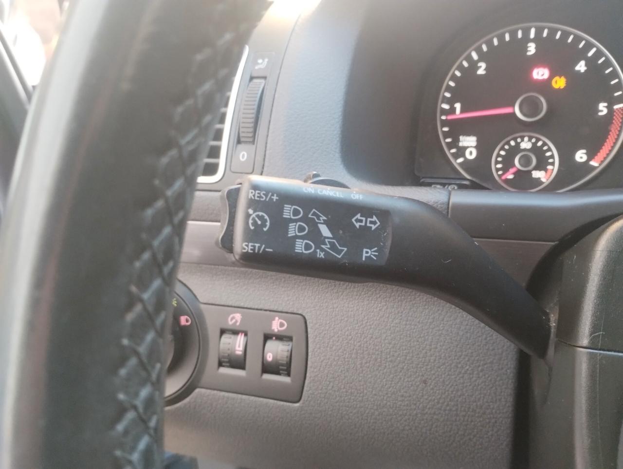 Volkswagen Touran Business 1.6 TDI DSG Comfortline