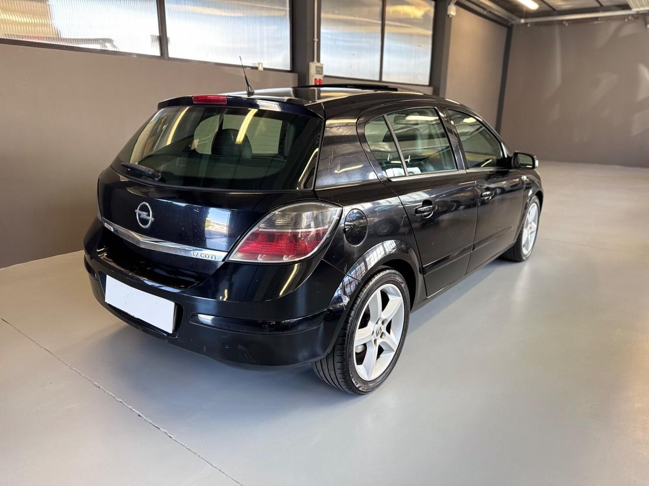 Opel Astra 1.7 CDTI 101CV 5 porte Cosmo