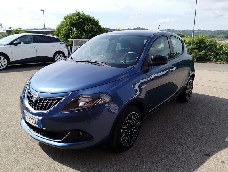 Lancia Ypsilon 1.0 FireFly 5 porte S&S Hybrid Silver