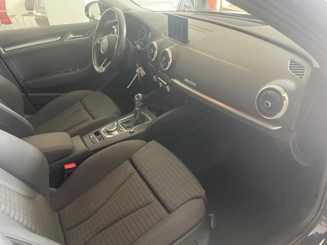 AUDI A3 SPB 1.6 TDI 116 CV S TRONIC SPORT
