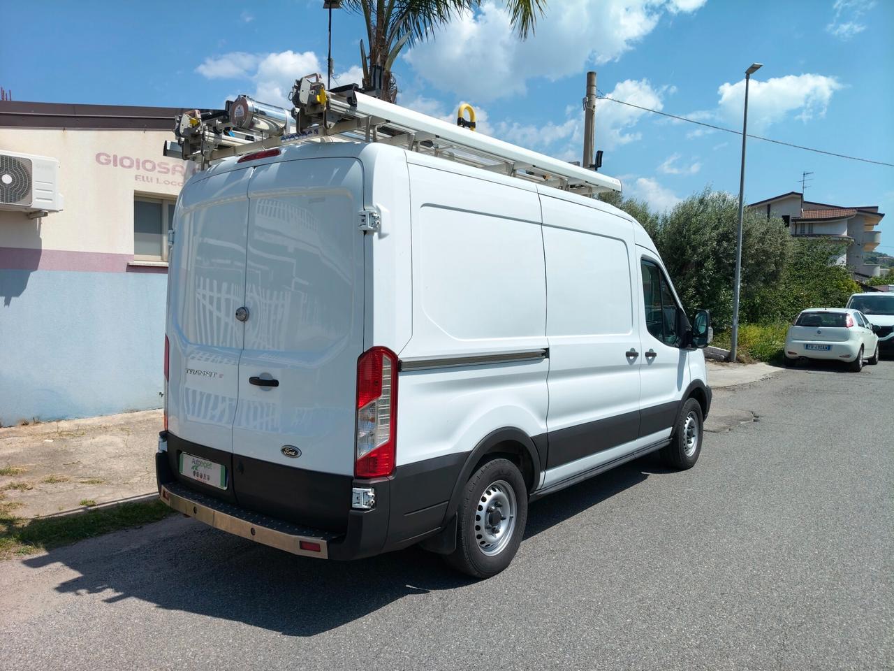 Ford transit 2.0 TDCi 130 CV 4wd allestito