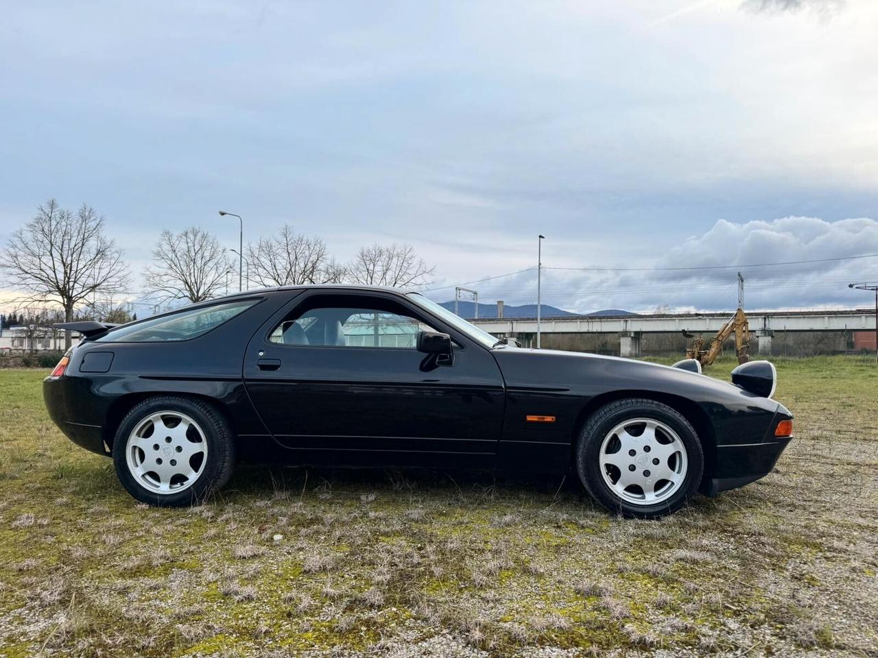 Porsche 928 GT (Manuale) – Rarità per Collezionisti