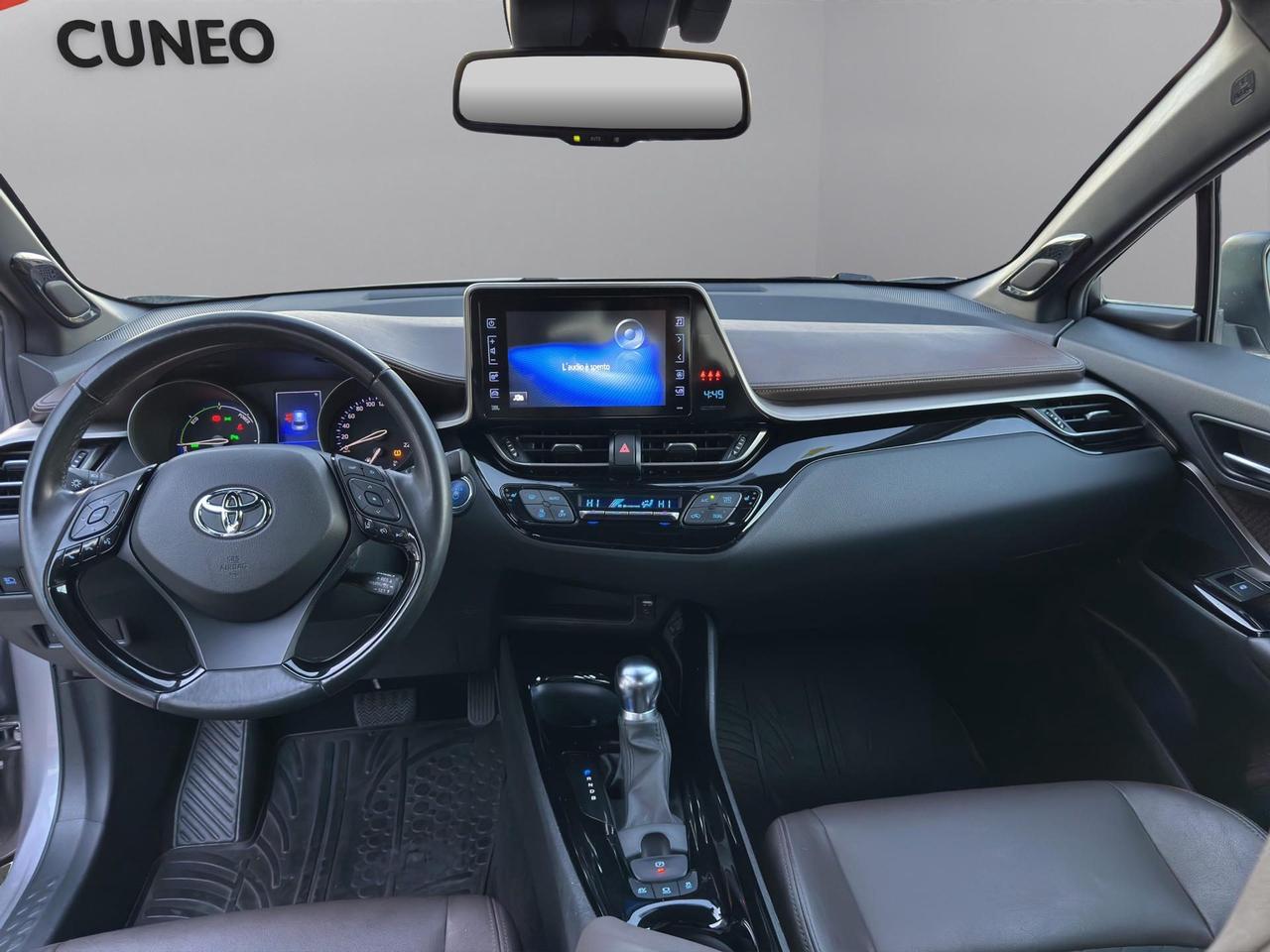 Toyota C-HR 1.8h Lounge e-cvt lounge