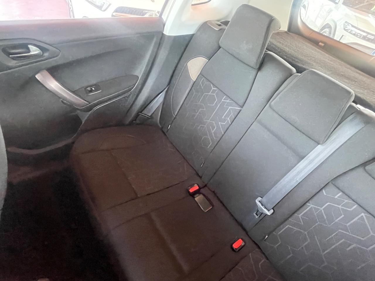 Peugeot 2008 PureTech 82 Allure