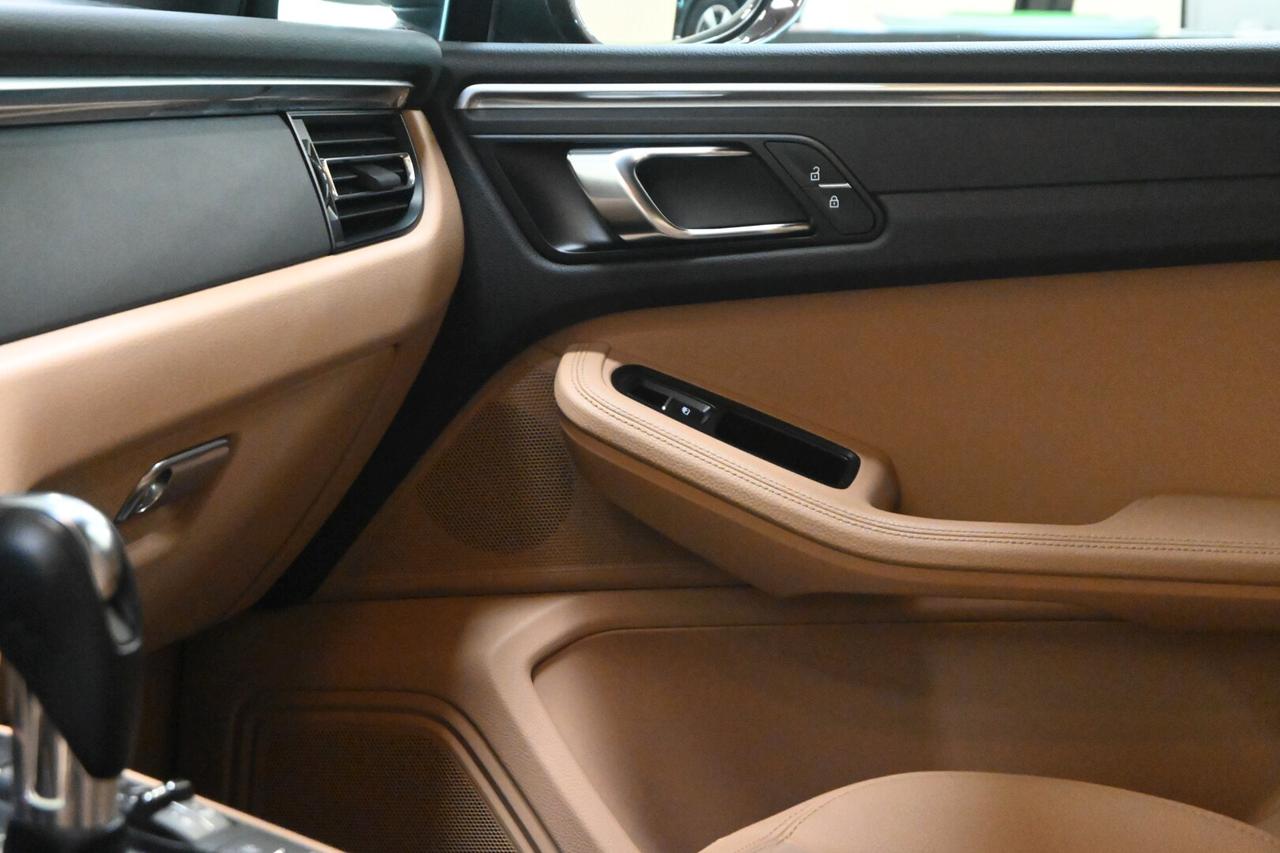 PORSCHE Macan 1ªs. '13-'25 Macan 2.0