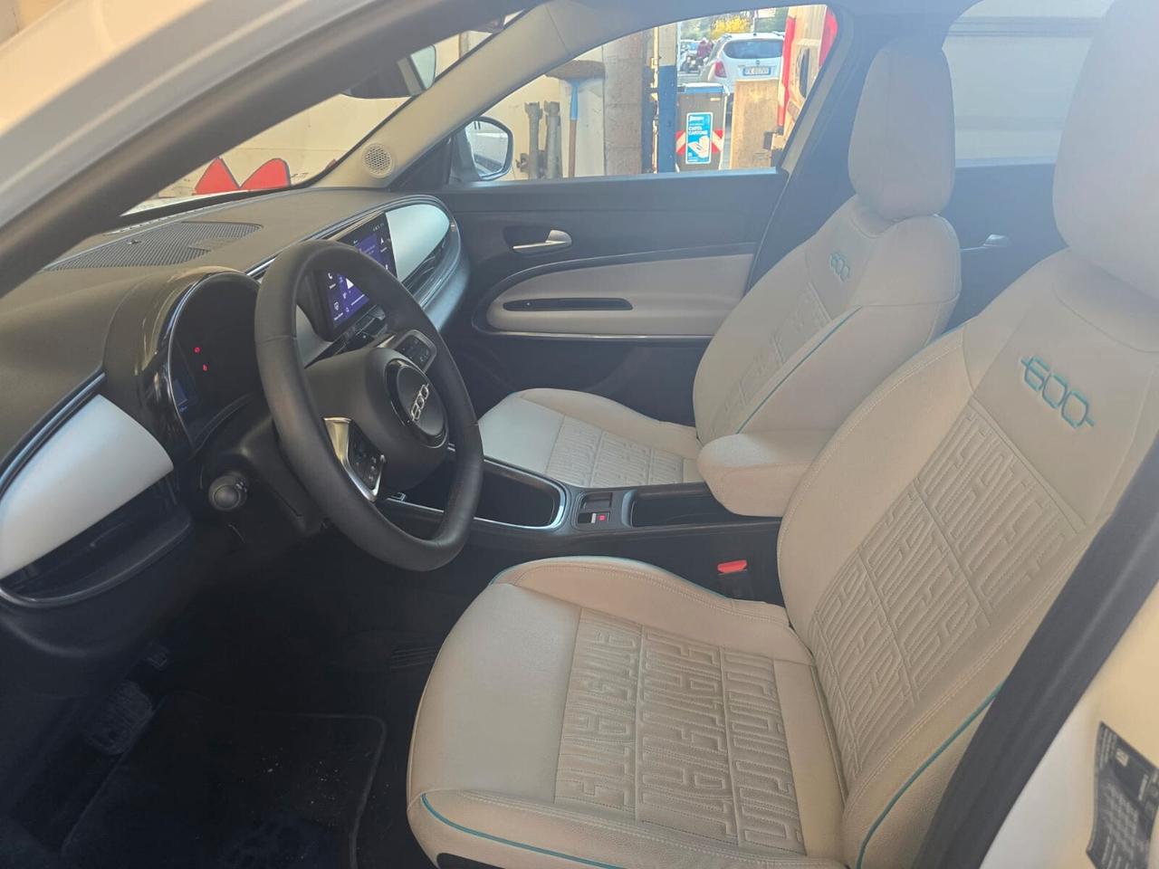 Fiat 600 Hybrid 145 CV DCT MHEV La Prima rate 99.00