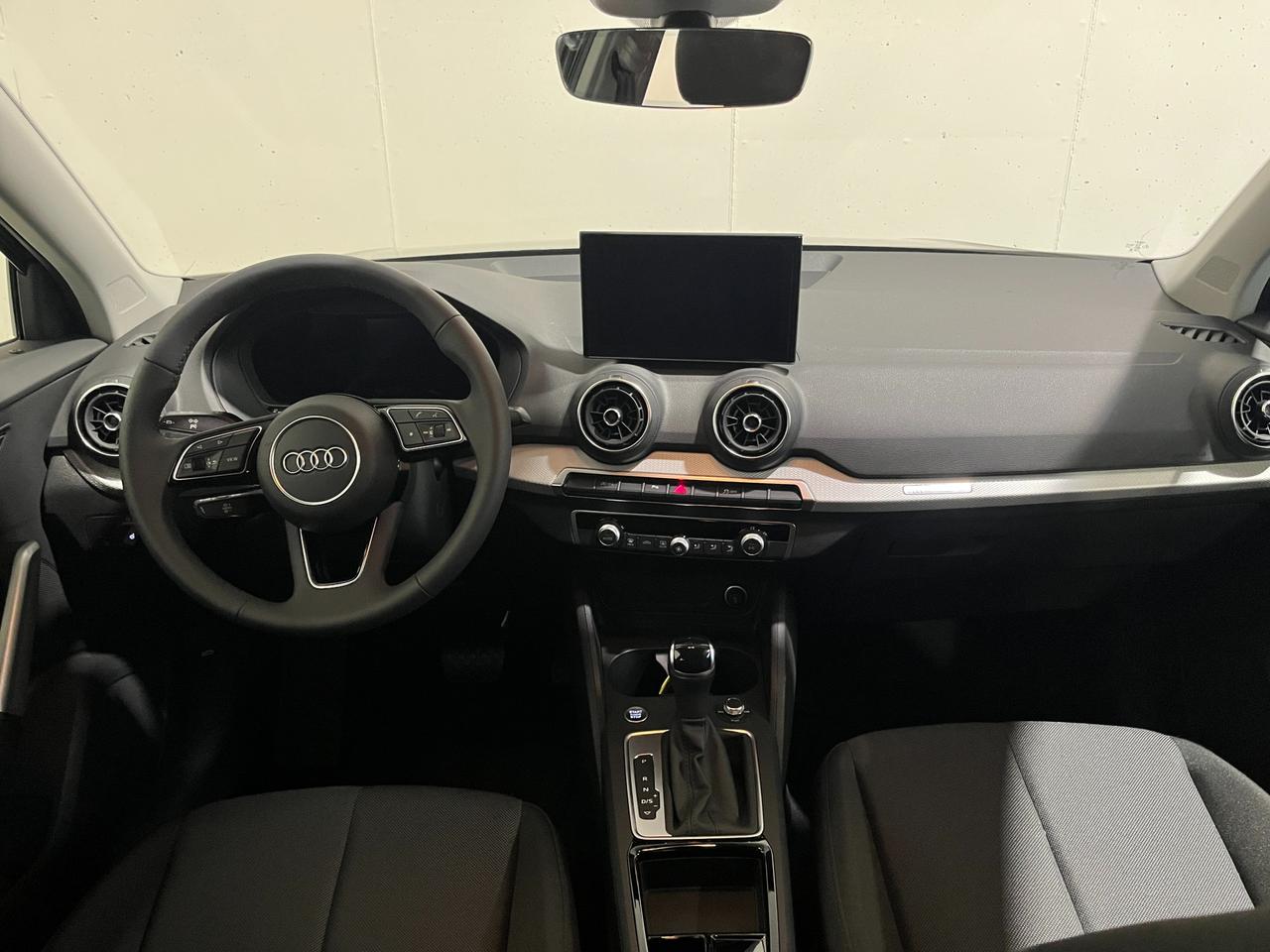 AUDI Q2 35 TFSI S-TRONIC BUSINESS ADVANCED