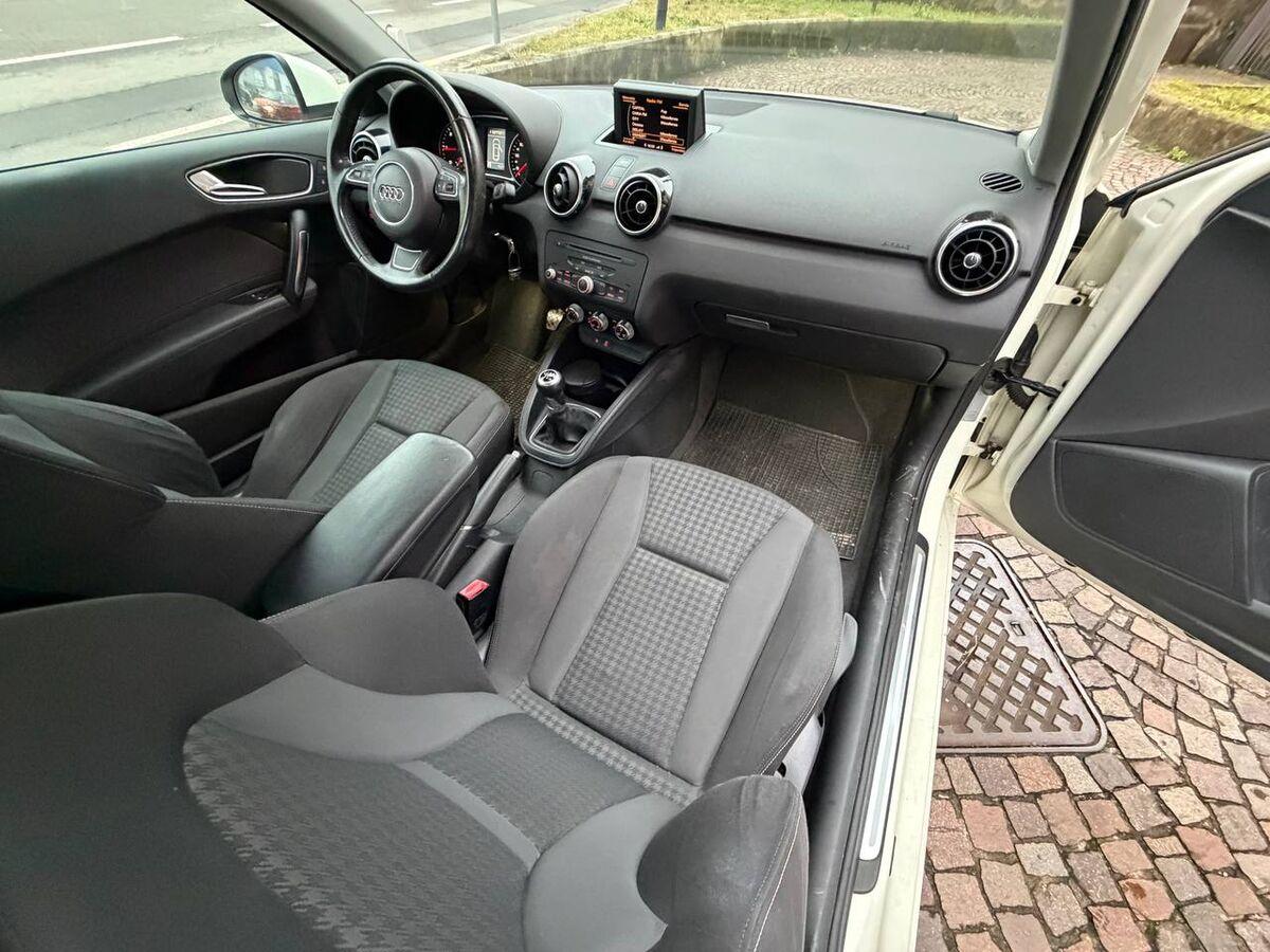 Audi A1 1.6 tdi Ambition 105cv