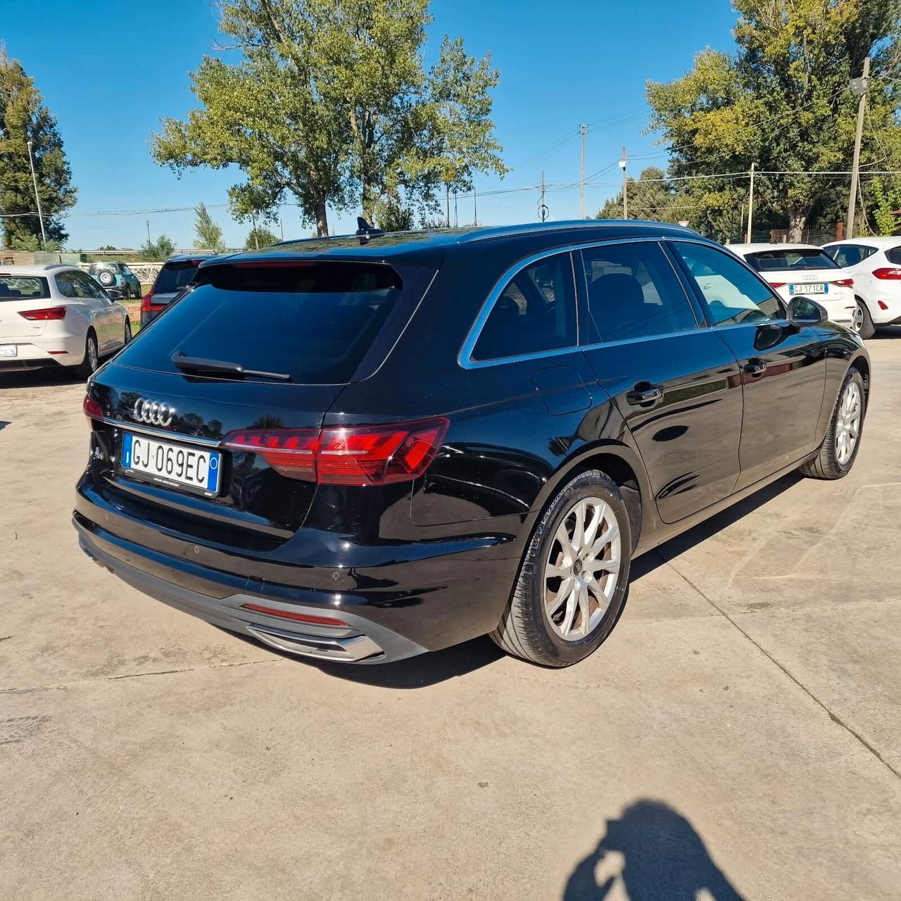 Audi A4 Avant 35 TDI/163 CV S tronic line edition UNICO PROPRIETARIO IVA DEDUCIBILE