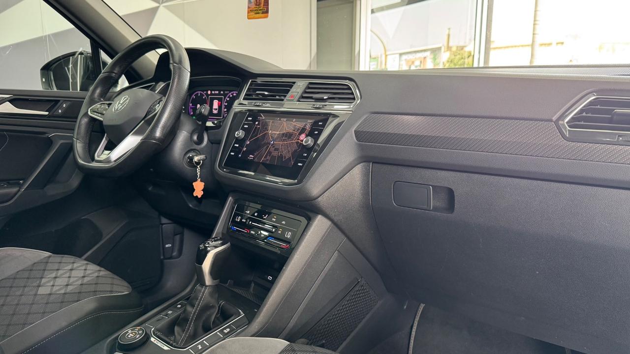 Volkswagen Tiguan 2.0 TDI 200 CV SCR DSG 4MOTION R-Line