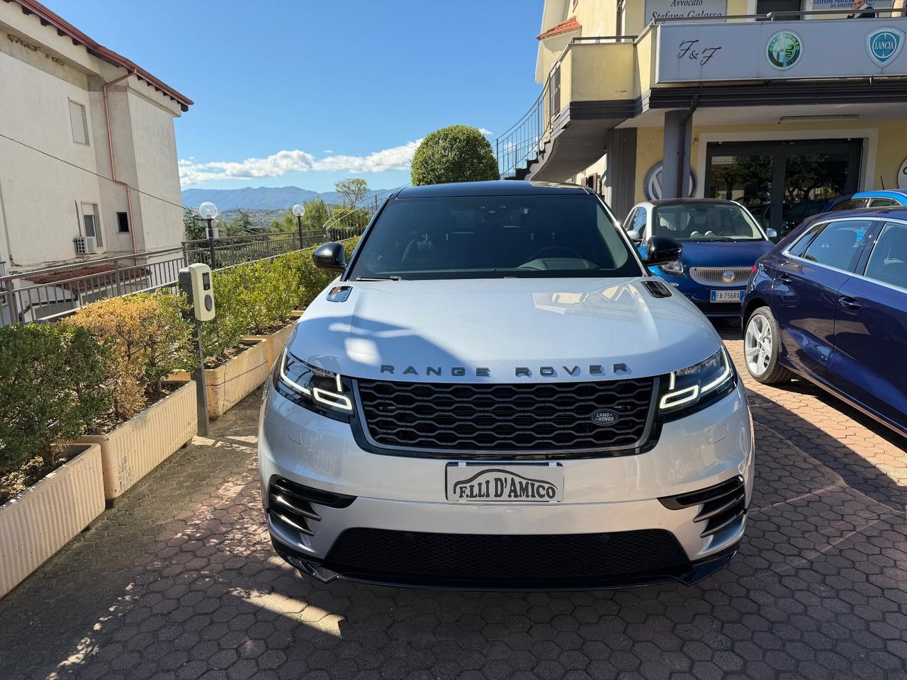 Land Rover Range Velar 2.0D I4 240 CV R-Dynamic HSE