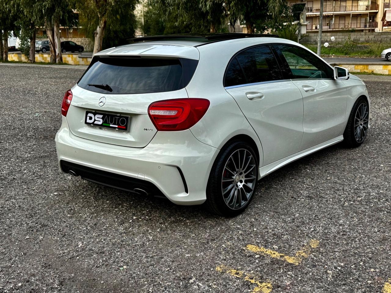 MERCEDES- BENZ A 180 CDI PREMIUM