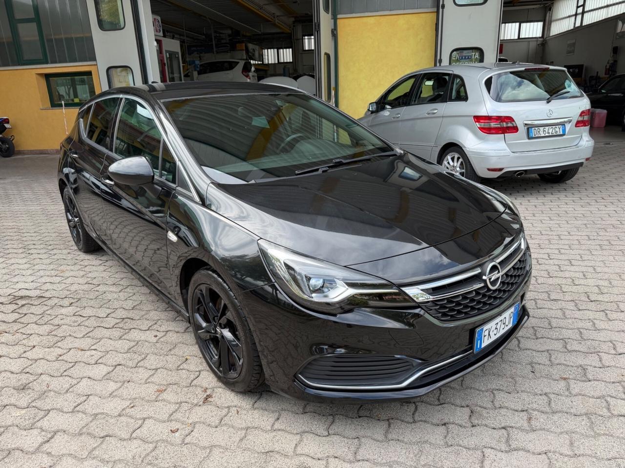 Opel Astra 1.6 BiTurbo CDTi Start&Stop 5 porte OPC Line