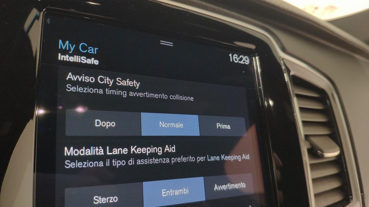 VOLVO Xc90 B5 Mild Hybrid (D) Awd Geartronic 7 Posti R-Design