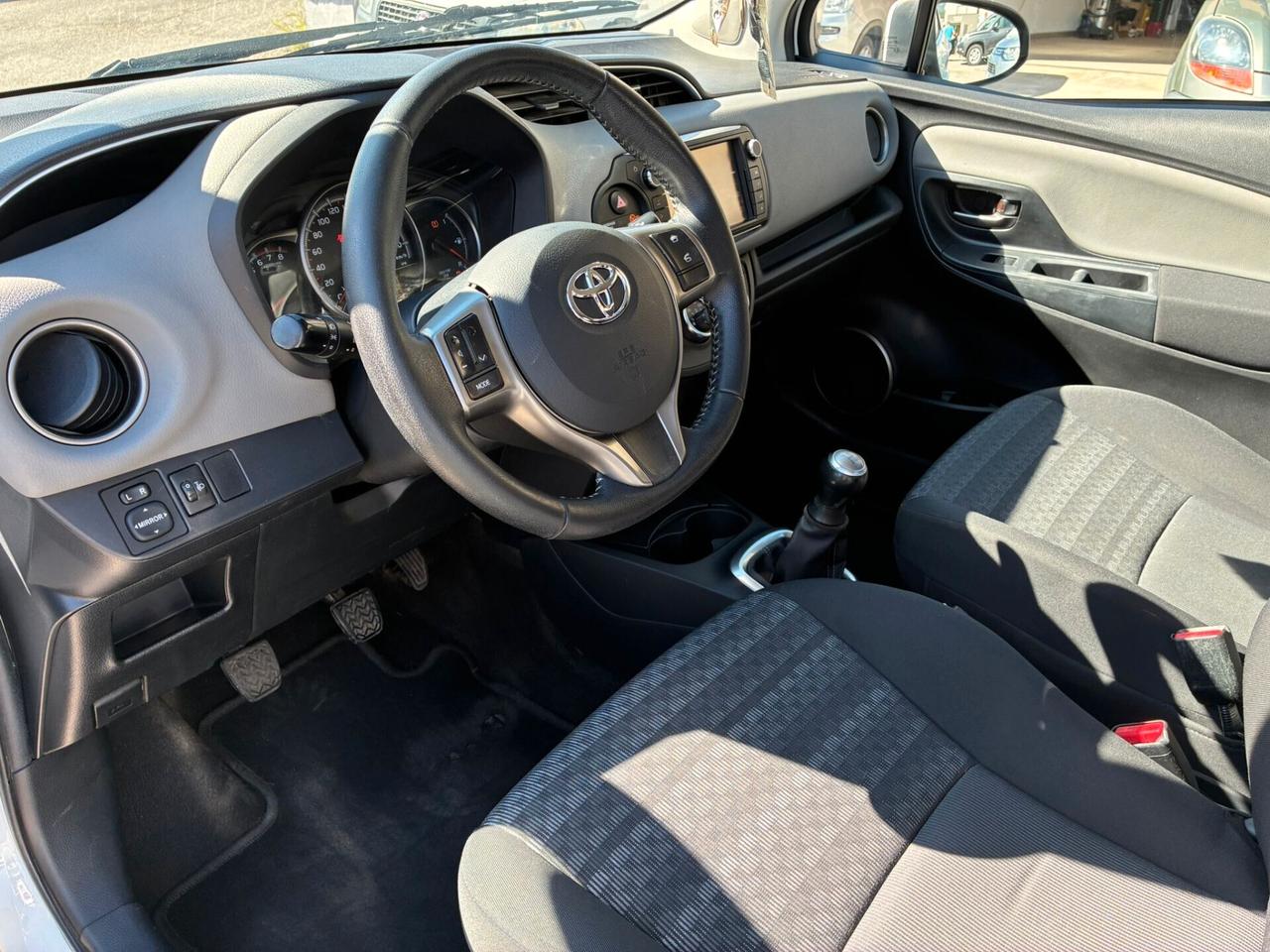 TOYOTA YARIS 1.0 5 PORTE